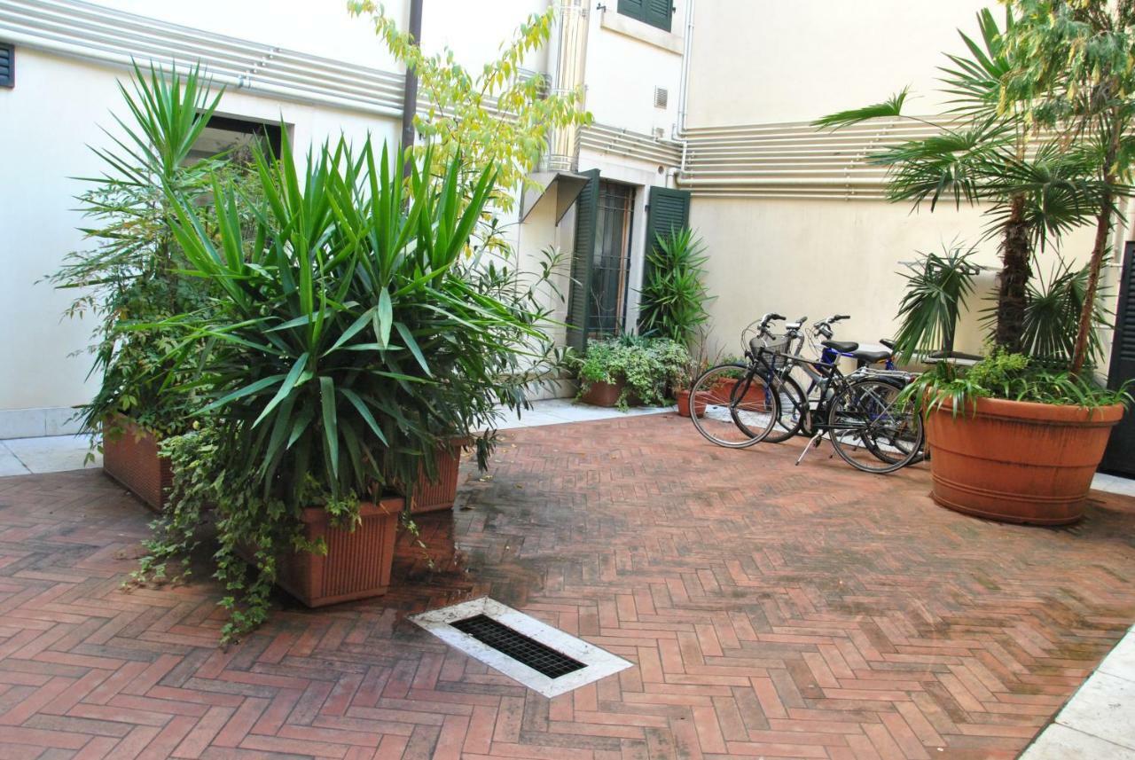 Verona Relais + Private Parking Exteriér fotografie